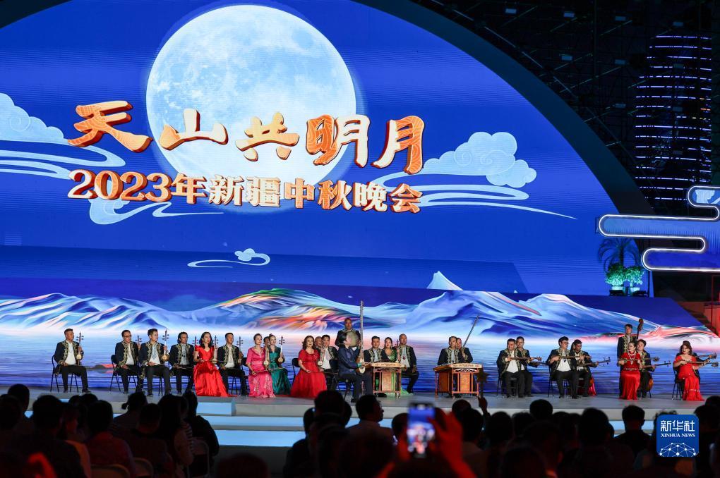 奔驰宝马游戏厅